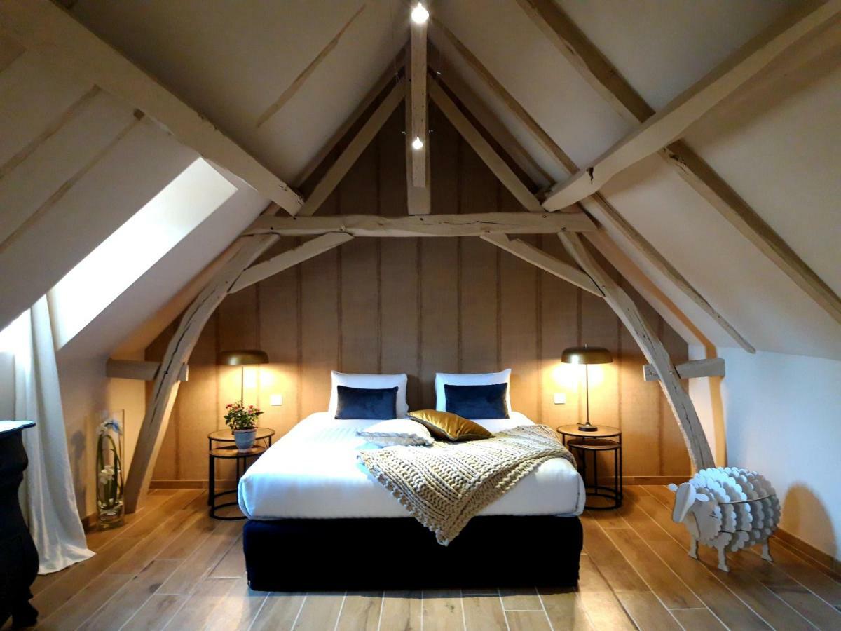 Отель Domaine De La Limetiere Neuvy-le-Roi Экстерьер фото